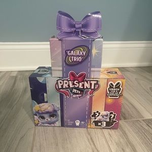 Galaxy Trio Present Pets Mini - NWT